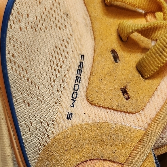 Saucony Freedom Crosstraining Running Shoes W 9 - Picture 2 of 6